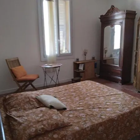 Chambre à louer dans résidence d'artistes Bed & Breakfast